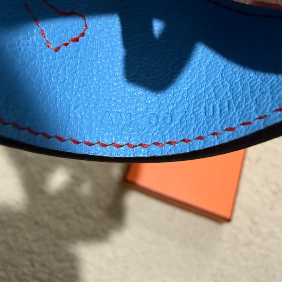 2025 New Rare Hermès Rodeo Robeo Coeur Charm PM Pink Red Blue - Picture 7 of 8